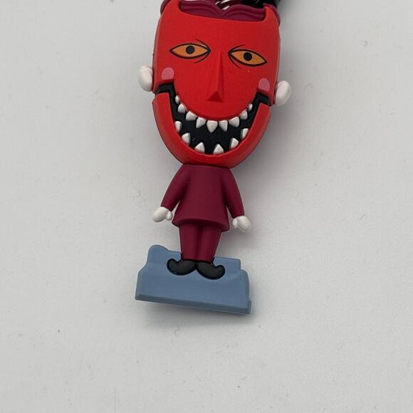 Nightmare Before Christmas Keychain Lock Devil Mask Bag Clip On Villain Disney - Picture 3 of 7